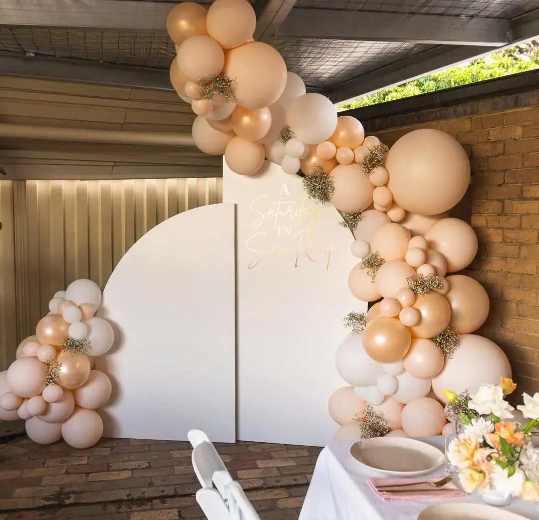 Gorgeous peach tones for this stunning celebration 🍑✨🇰🇭Balloons & decal @thecelebrationcorner